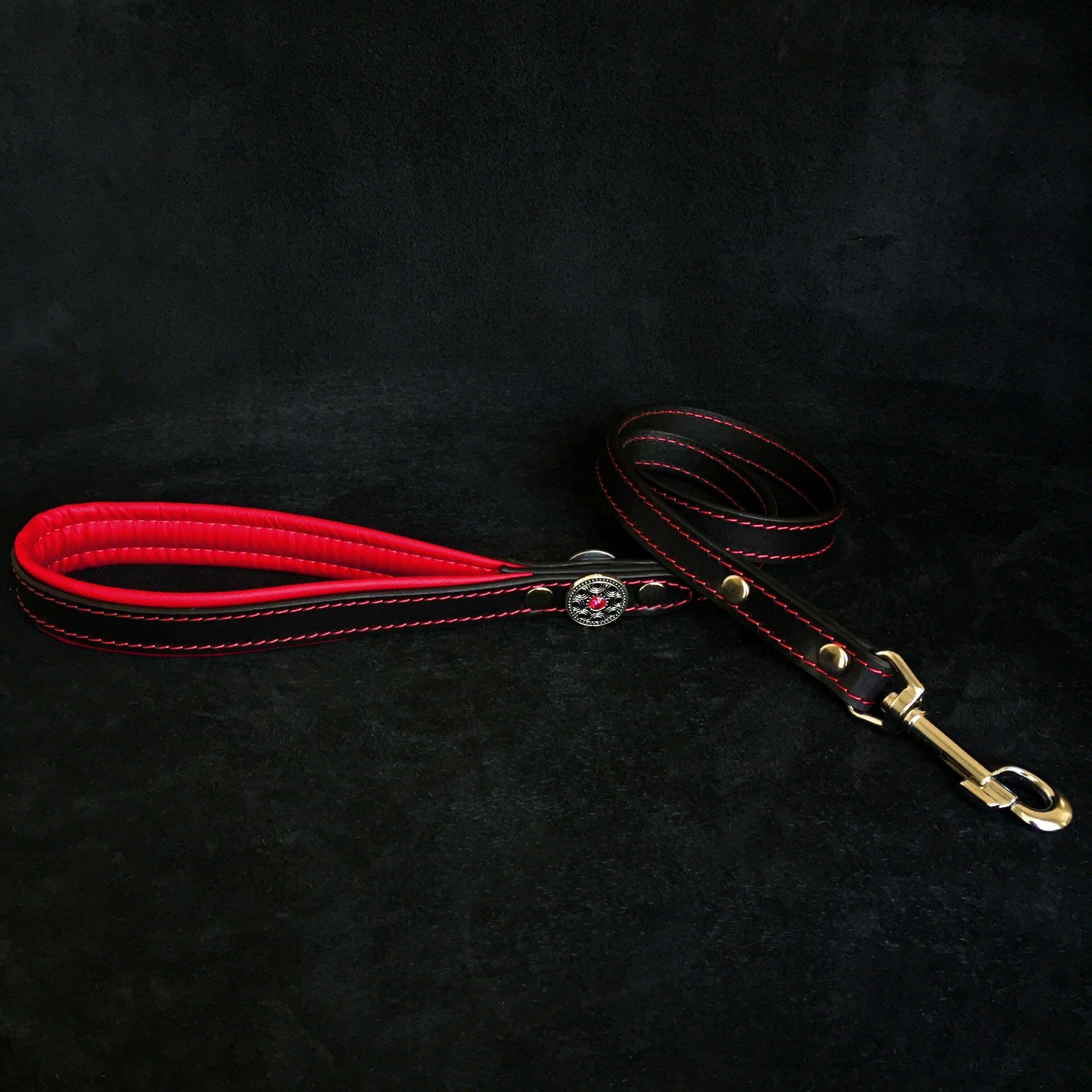 ''Bijou'' Lederleine Rot